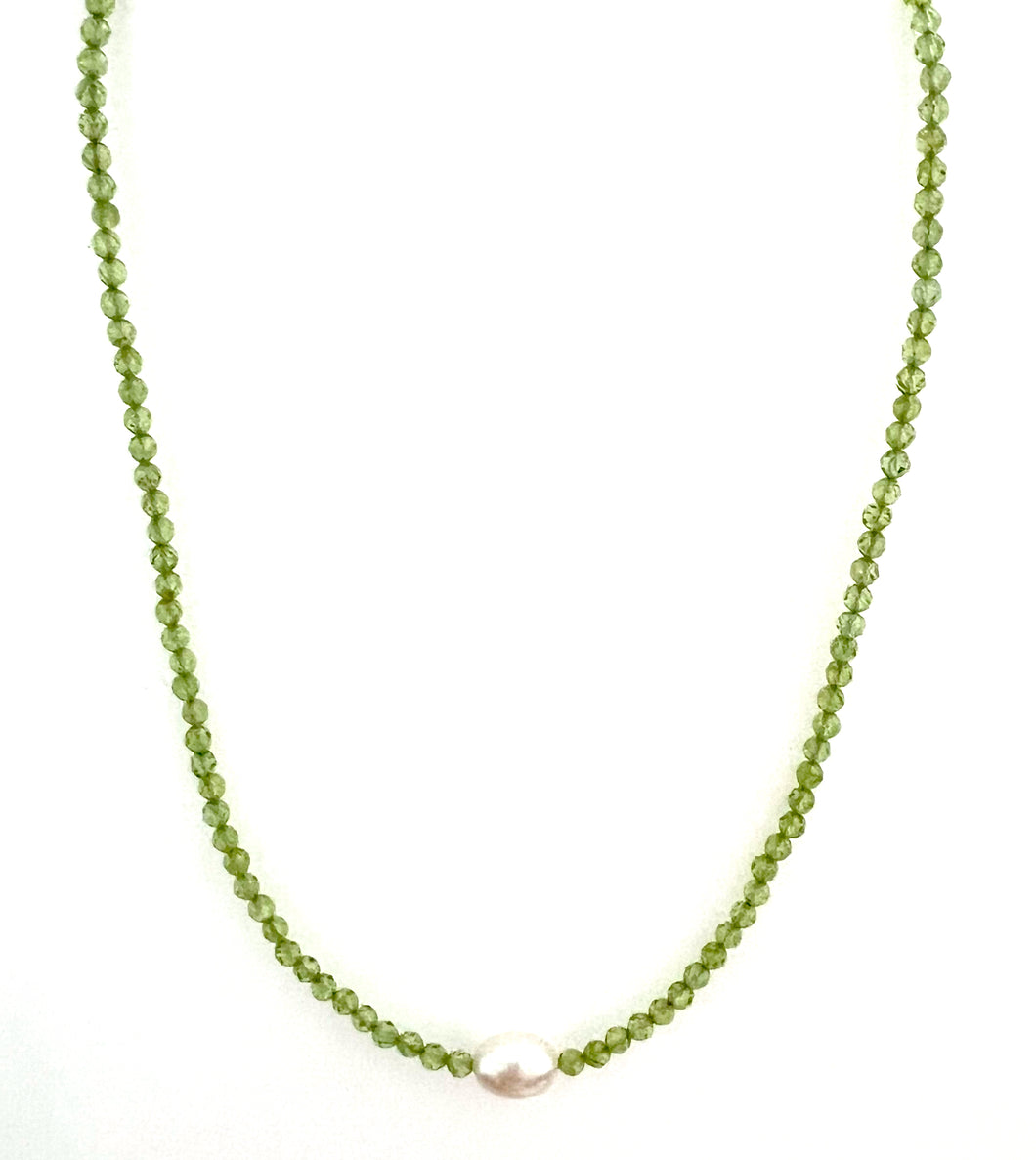 Green Necklace with Peridot and Pearl